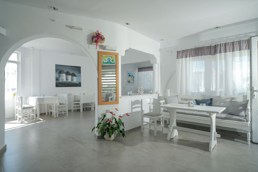 Milena Hotel 26/45