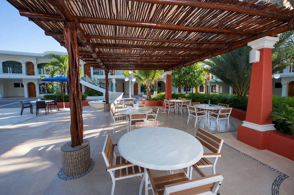 Hotel Costa Azul 38/57