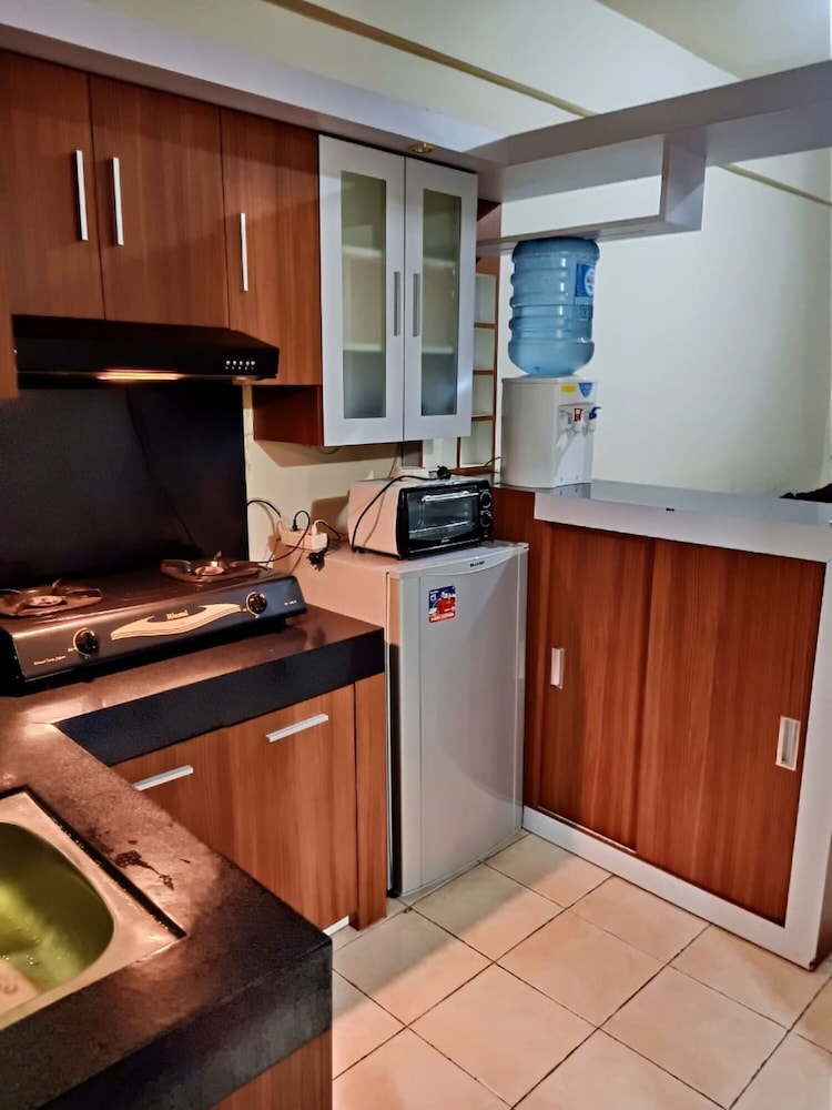 The Suites Metro Apartment Desta Farispro 33/37