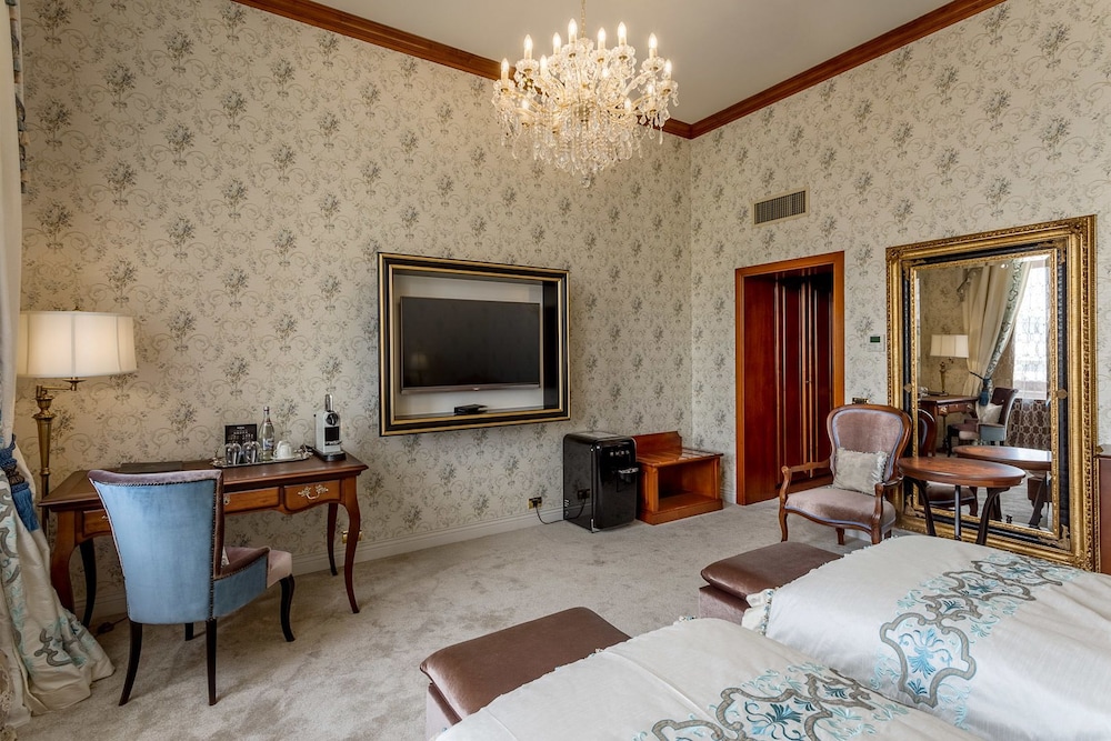 Suter Palace Boutique Hotel 61/69