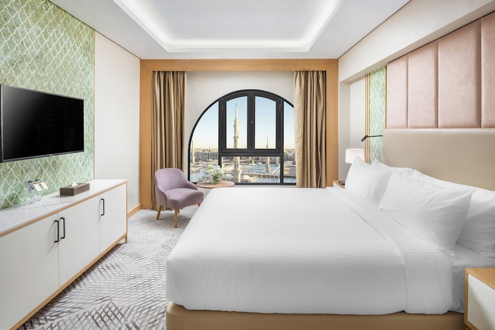 Junior Suite, King Bed, Haram View
