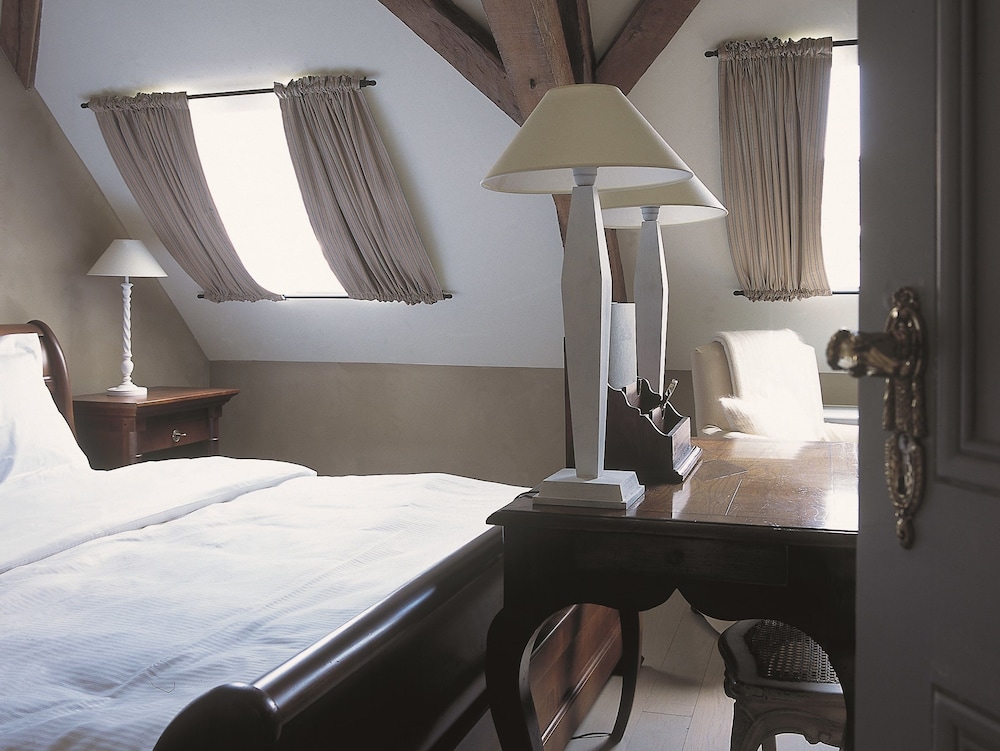 Hotel Recour 10/50