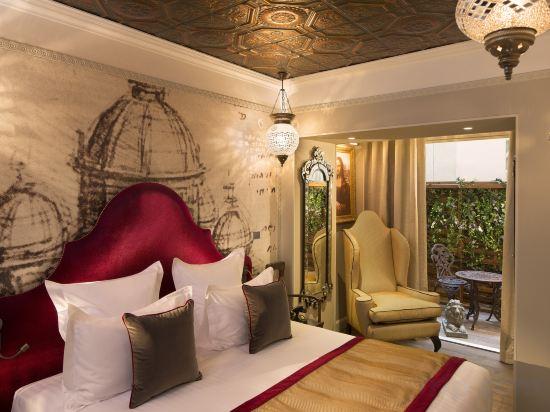 Mona Lisa, Suite, Queen Bed