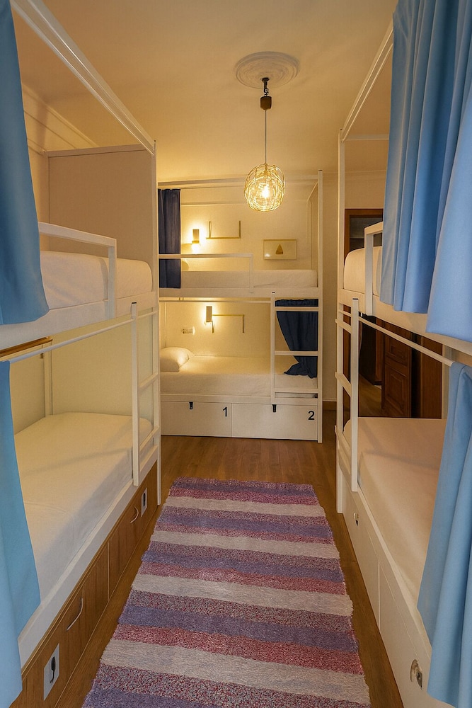 Mixed Dorm, 6 People, Shared Bathroom، Hostal El Cascabel 6/9