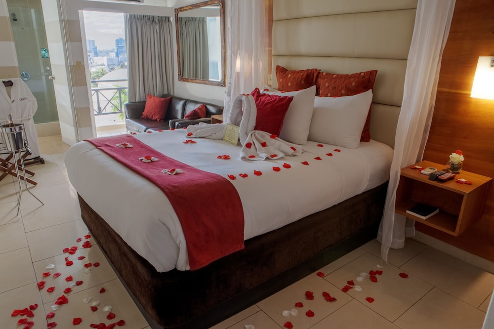 Executive, Suite, Queen Bed