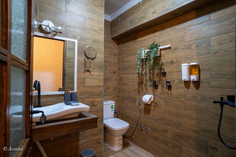 Hotel El Cortijo Spa 55/58