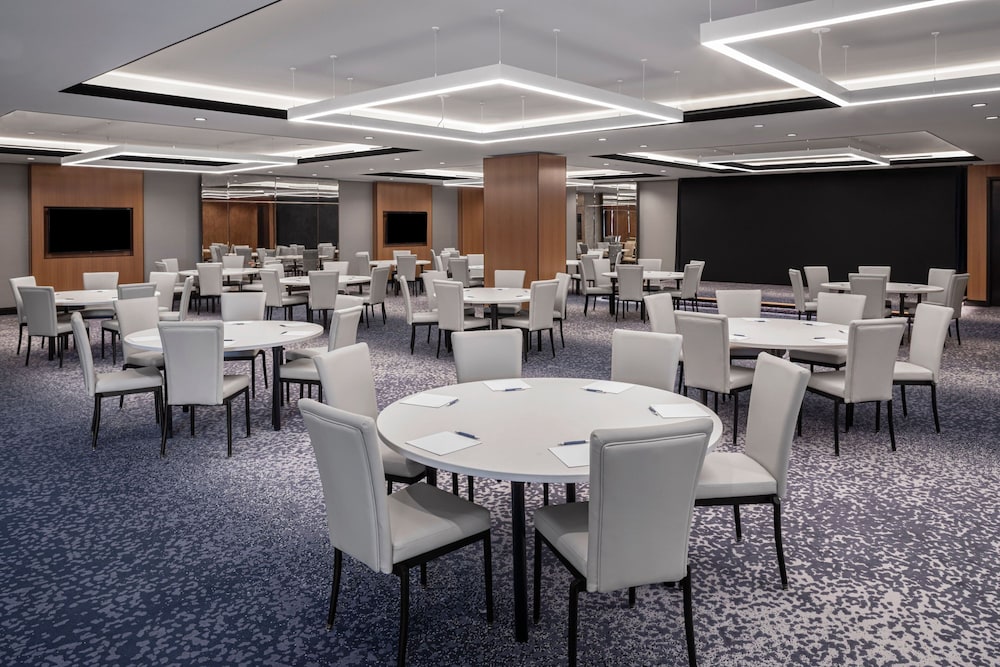 Four Points by Sheraton Flushing 18/25