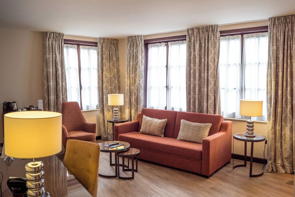 Warwick Brussels Grand Place 72/102