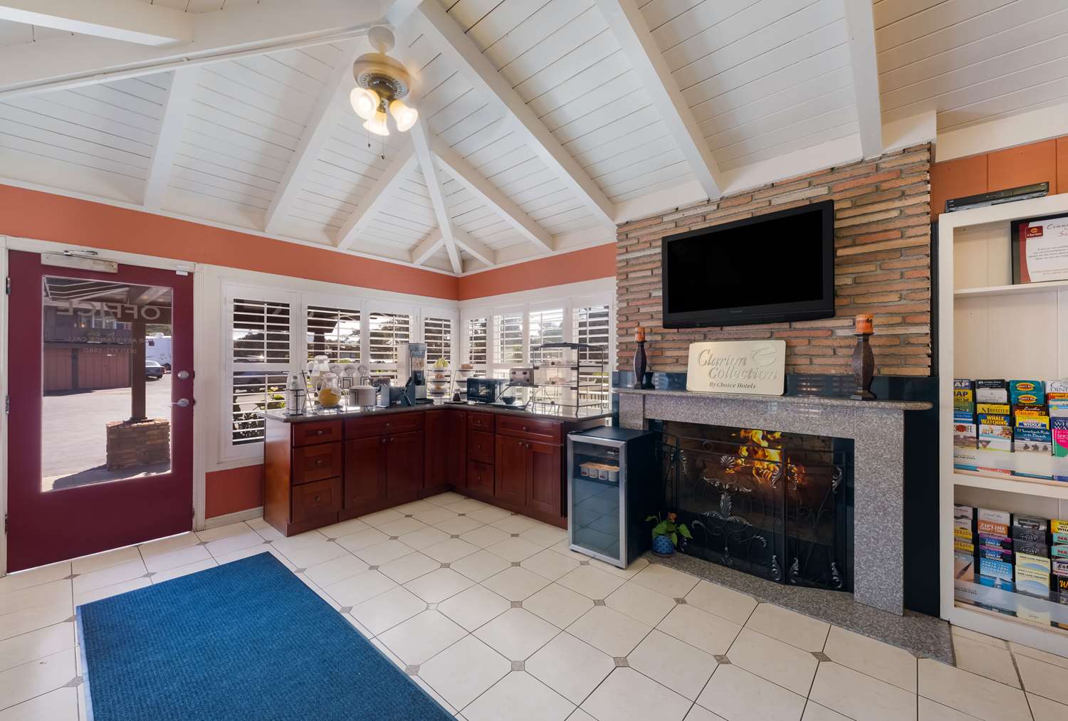 Clarion Collection Hotel Pacific Grove - Monterey 8/30