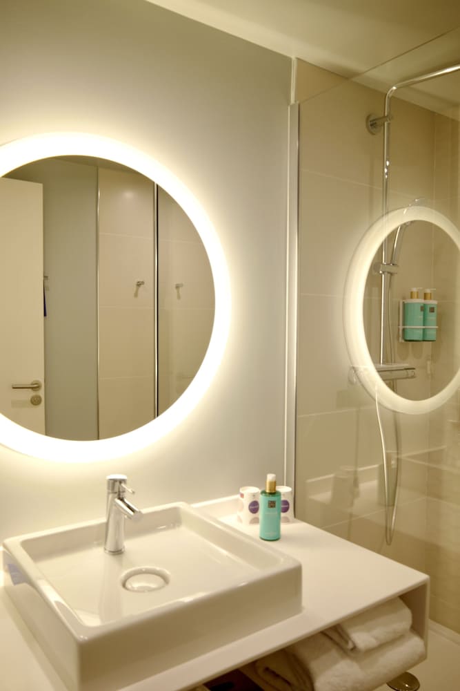 Novotel Monte Carlo 49/49