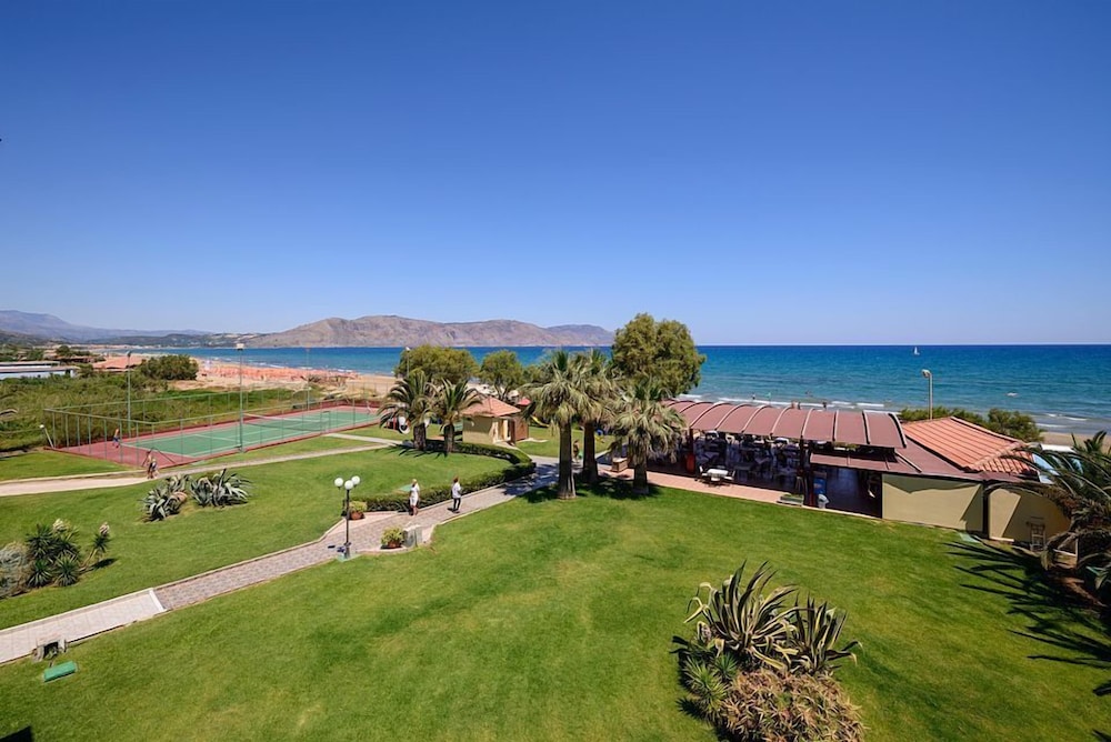 Vantaris Luxury Beach Resort 38/42