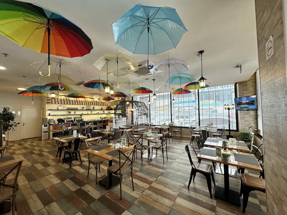 Tempo Suites Airport 39/47
