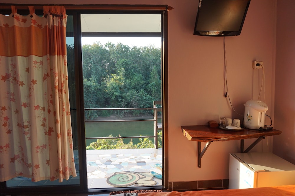 Kwainoy Riverpark & Resort 34/64