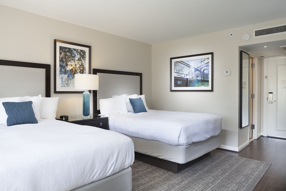EXECUTIVE, DOUBLE BED, BALCONY