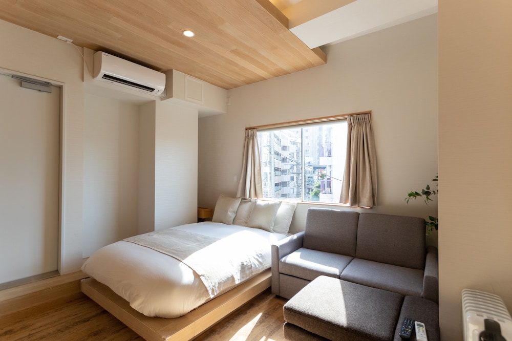 APARTMENT, DOUBLE BED, SOFA