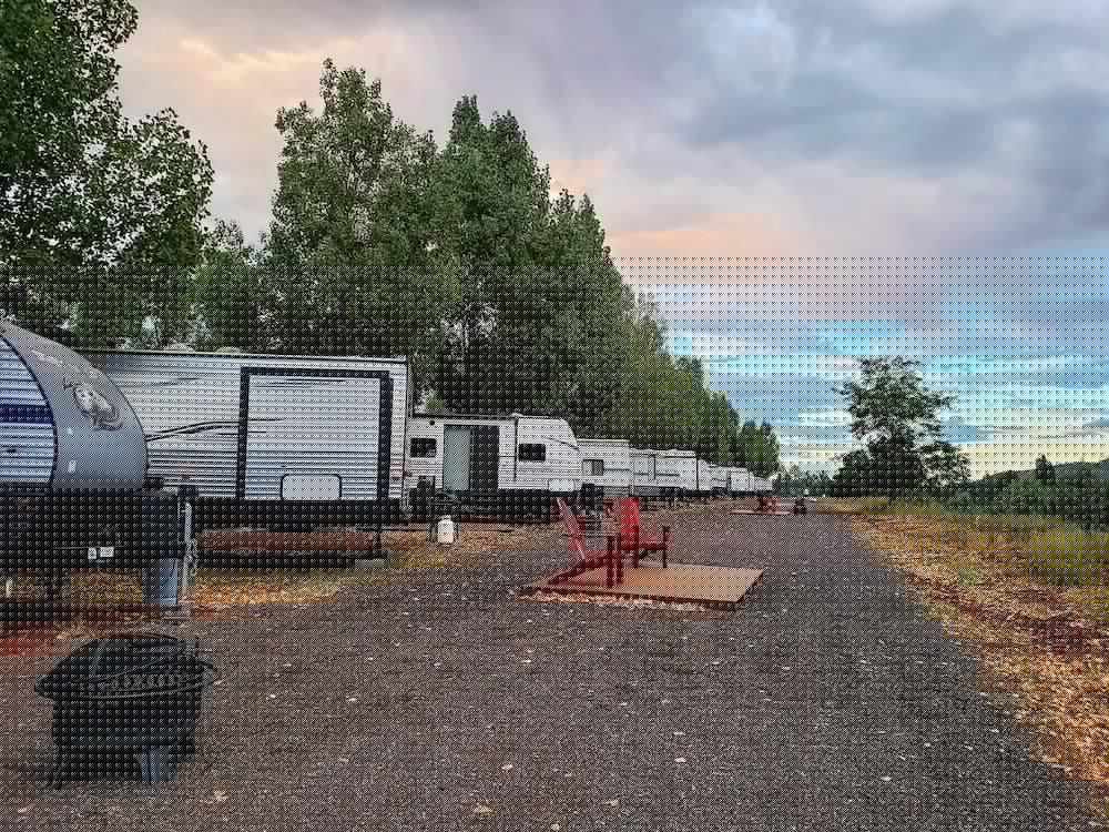 Grand Canyon RV Glamping 5/81