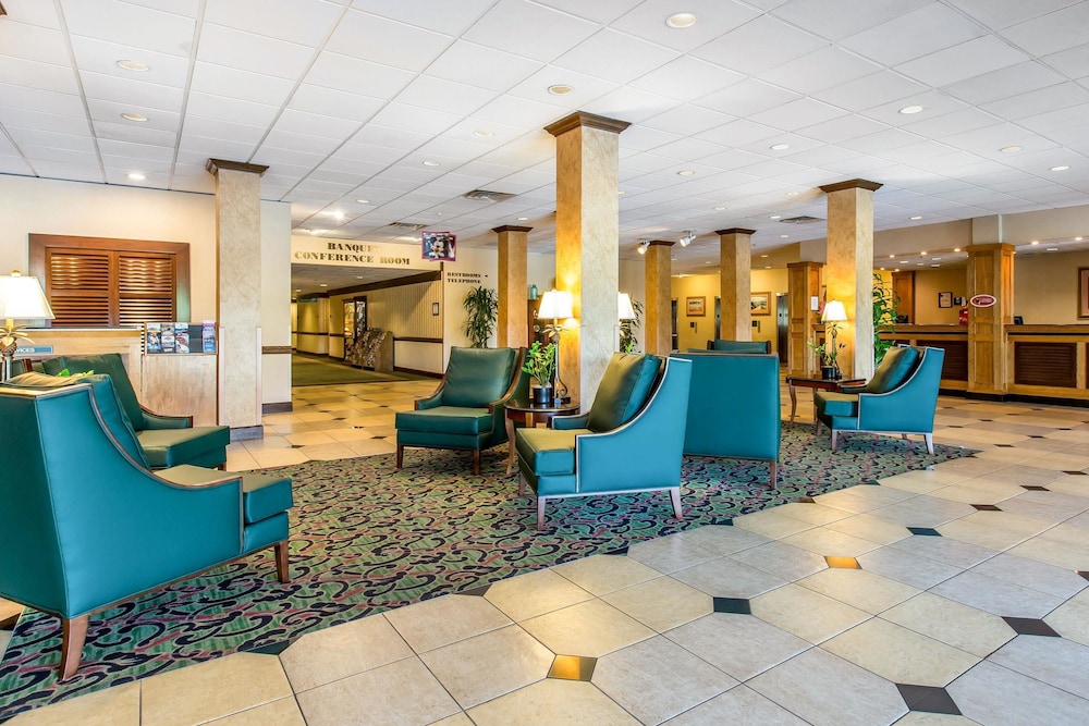 Clarion Hotel Anaheim Resort 12/45