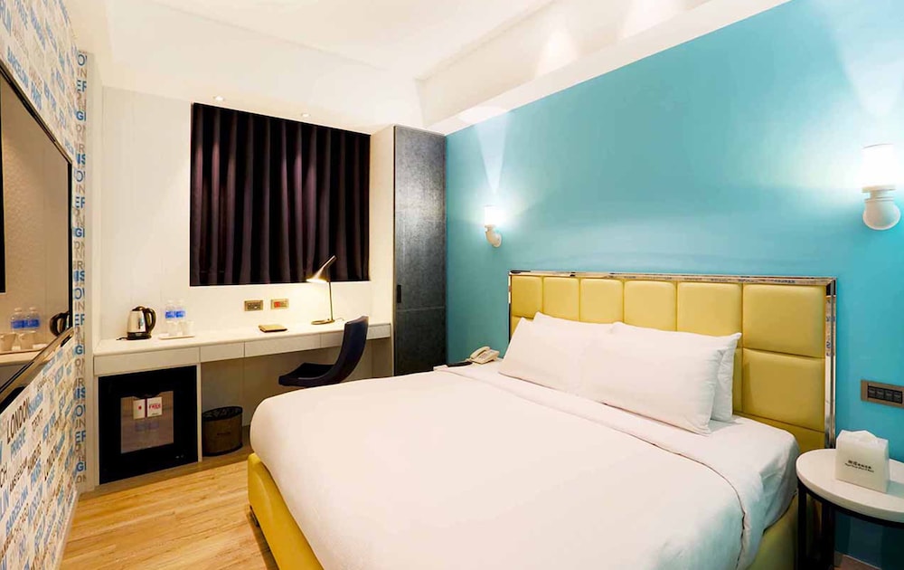 STANDARD, DOUBLE BED