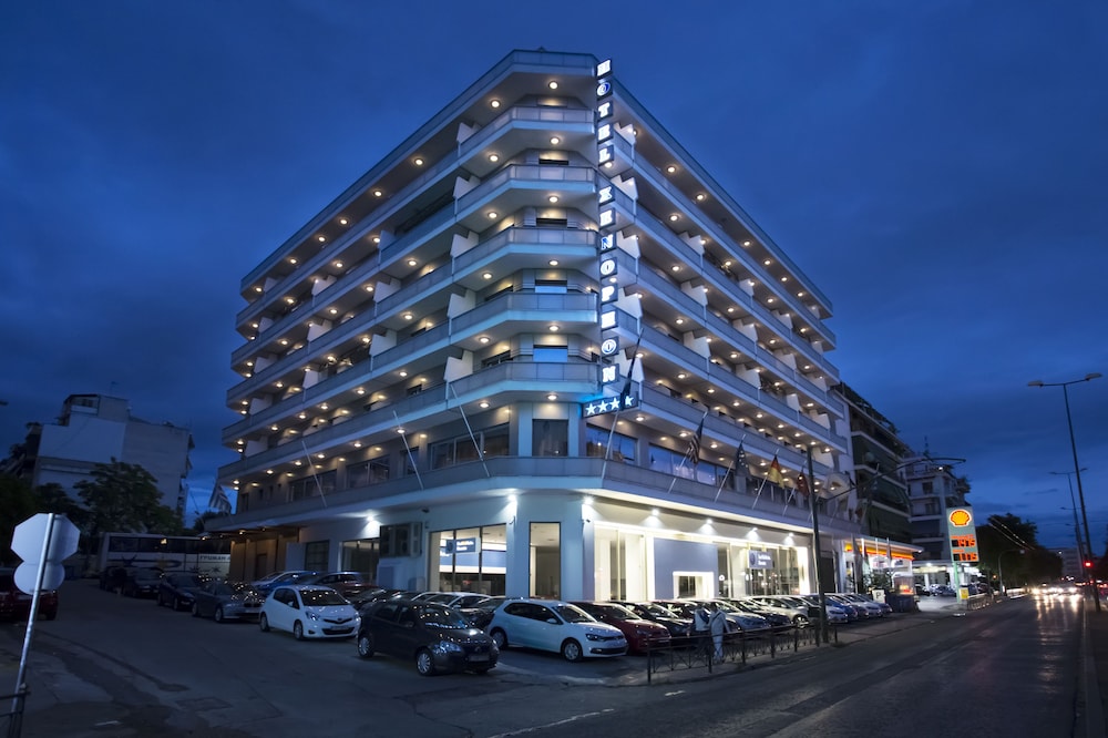 Xenophon Hotel 5/77