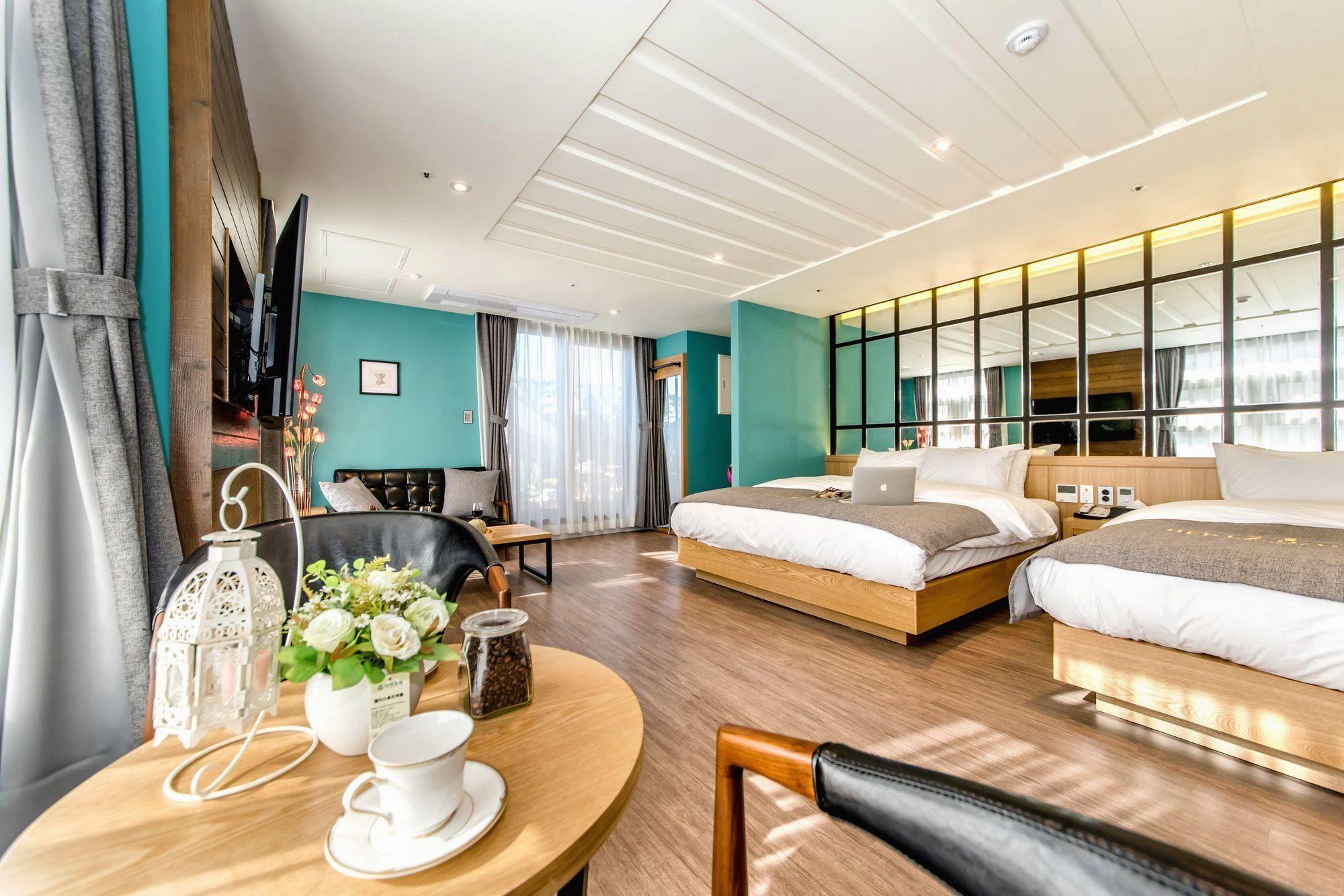 Hertz Hotel 14/48
