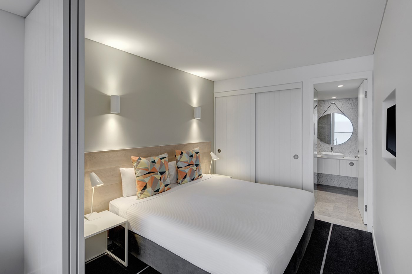 1 BEDROOM, APARTMENT, DOUBLE OR TWIN BED