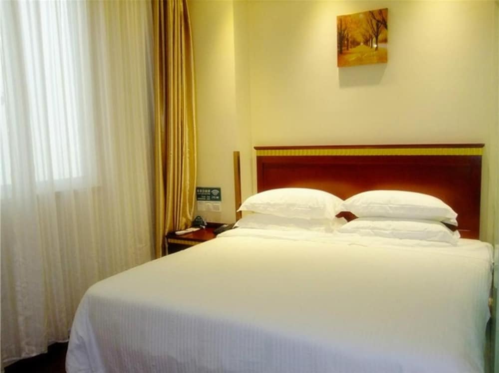 GreenTree Inn Guangzhou Panyu Bus Station Business Hotel 16/24