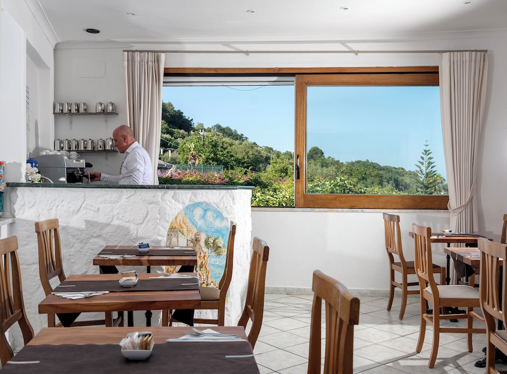 Hotel il Girasole 55/74
