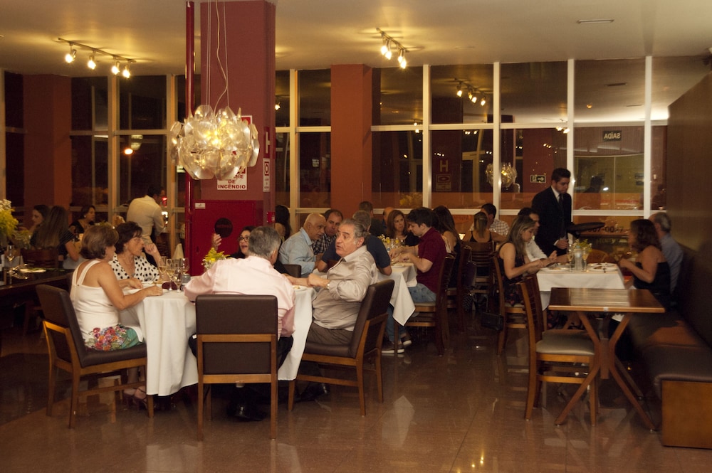 Tryp By Wyndham Varginha Cafe Royal 36/41