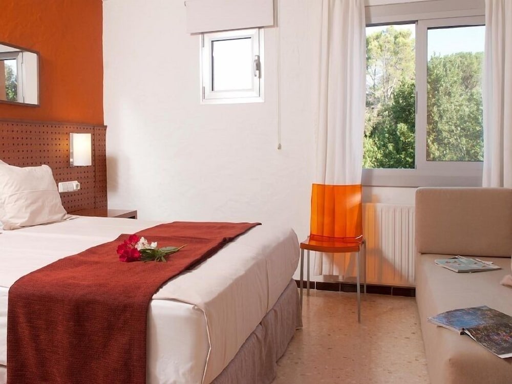 HOTEL AATU 13/49