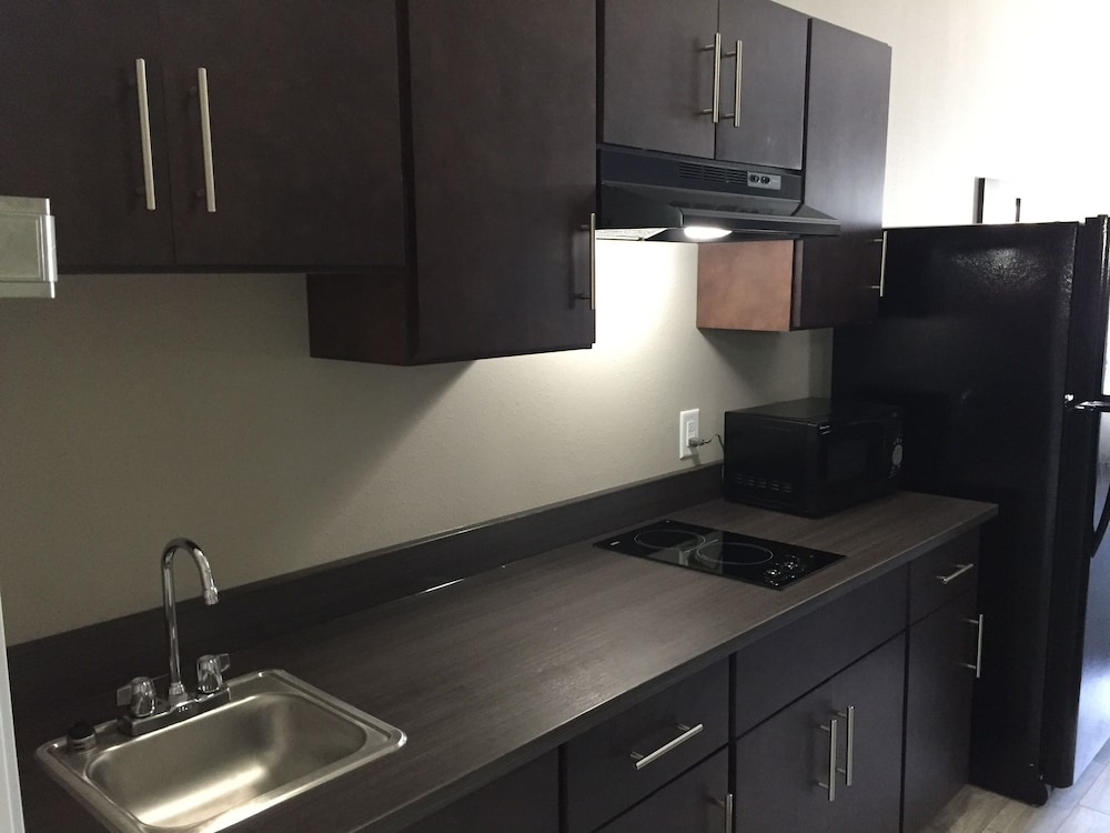 Home Inn And Suites 49/49