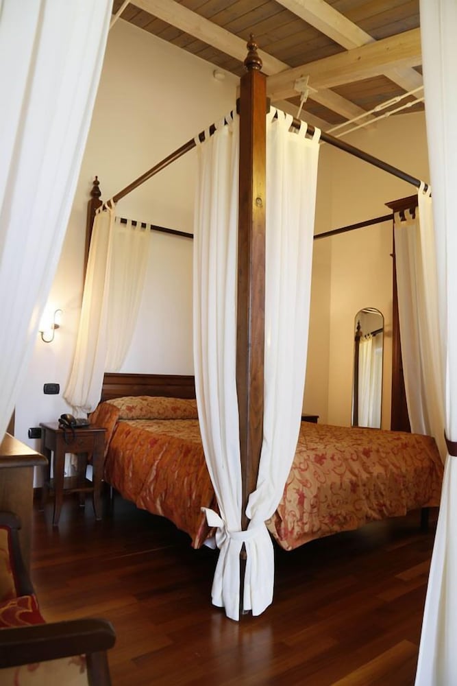 Colleverde Country House Beauty and Wellness 24/64