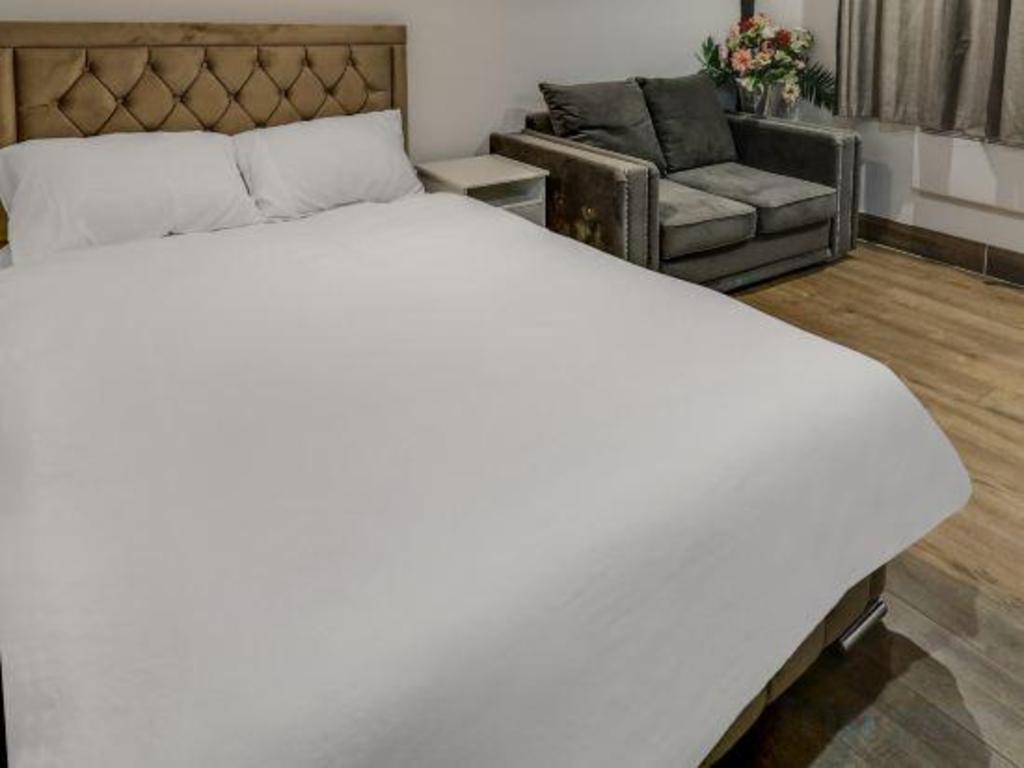 OYO Tudor Oaks Lodge Stevenage North 15/29