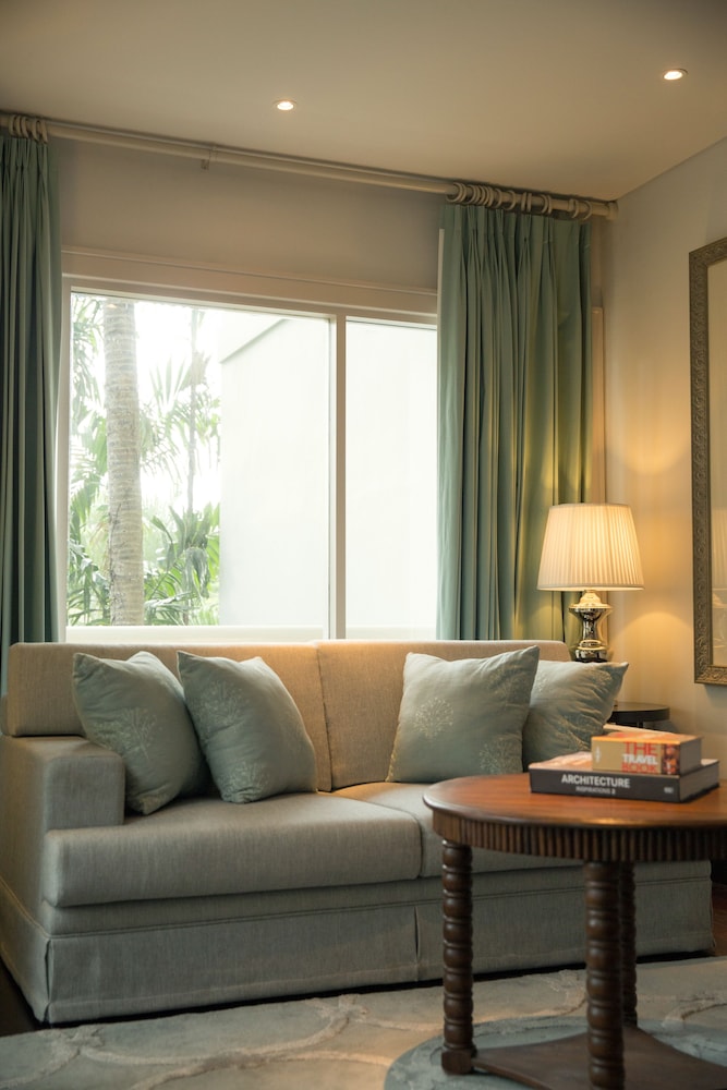 The Shalimar Boutique Hotel 38/65