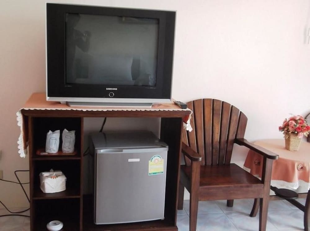 Panupong Hotel 20/22