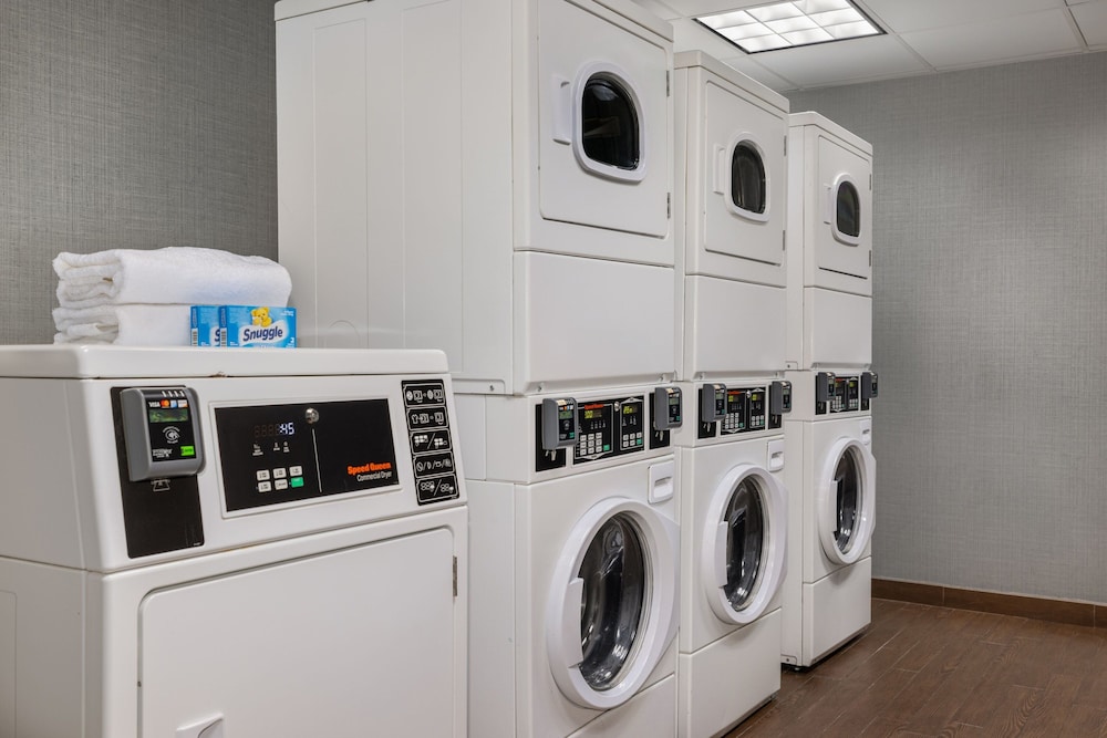 Residence Inn Long Island Islip/Courthouse Complex 34/35