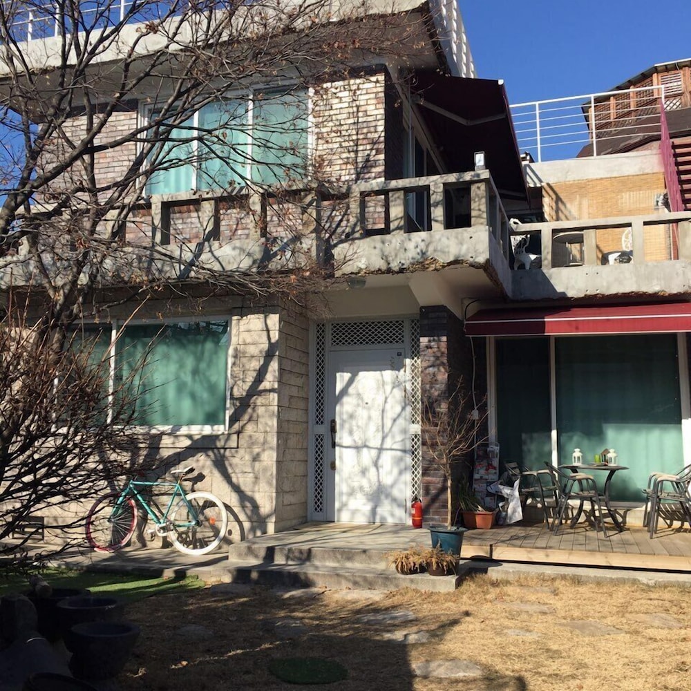 Hans House 8/64