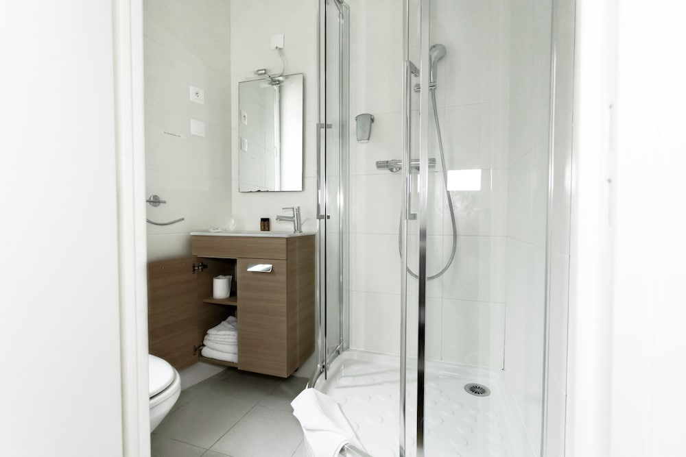 Hotel Le Saint Louis 47/50