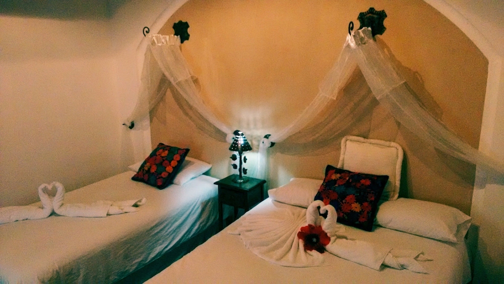 Hotel Monasterio 46/65