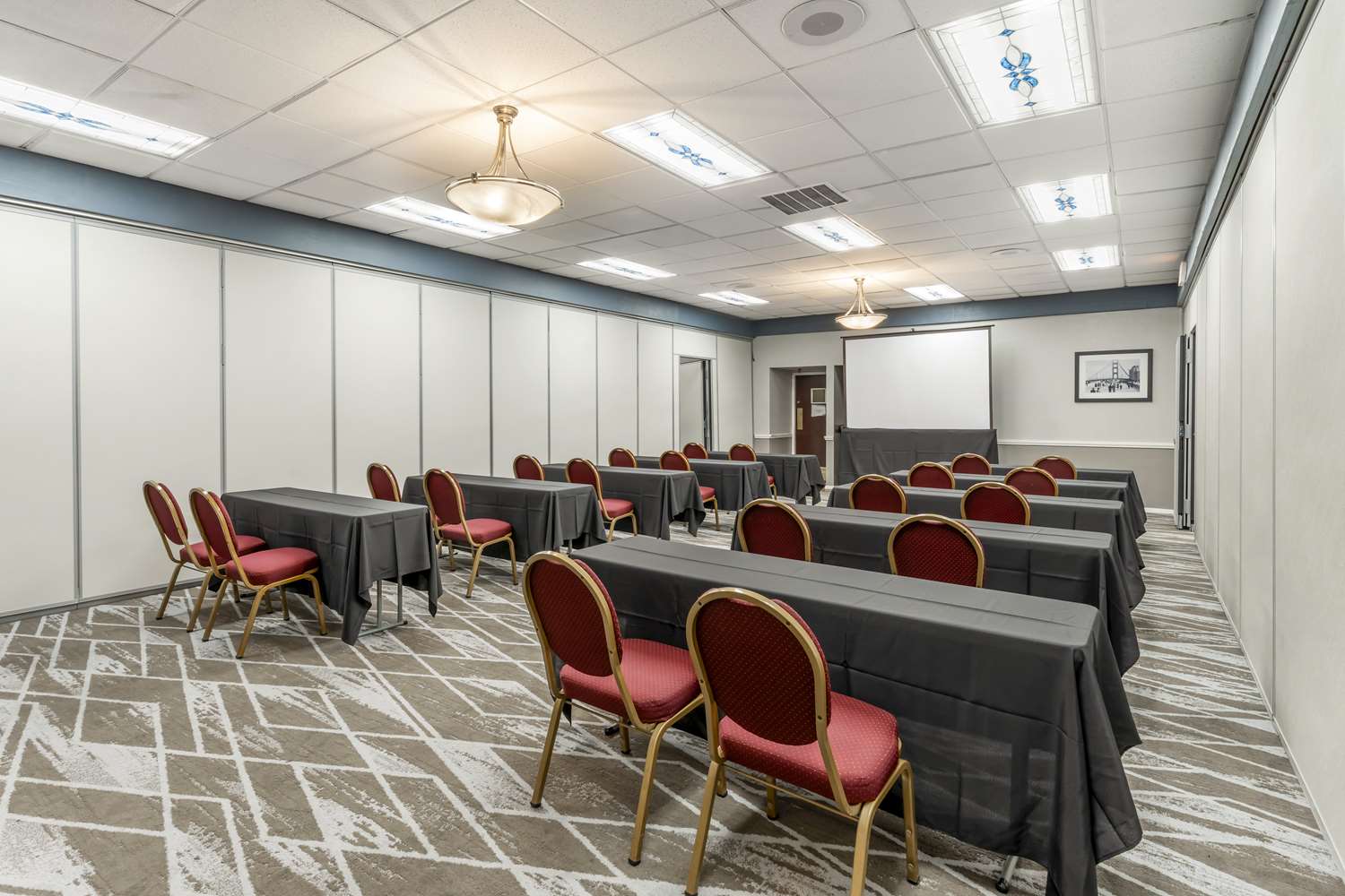 Best Western Plus Grosvenor Airport Hotel 41/48