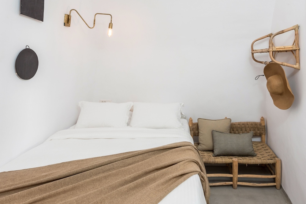 COCOON SUITES 25/68