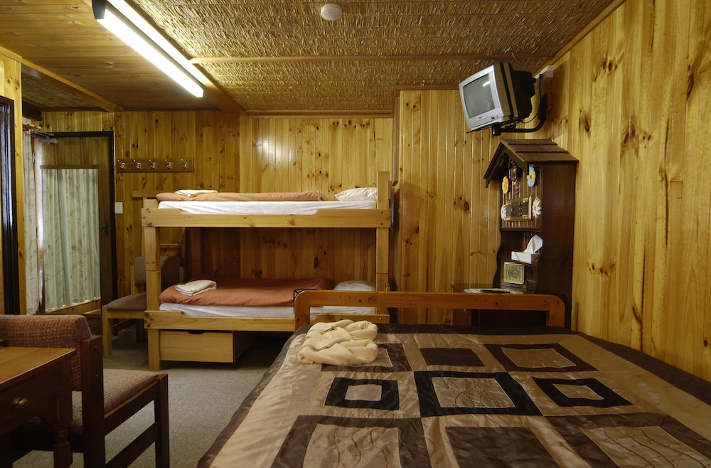 KARELIA ALPINE LODGE 23/56