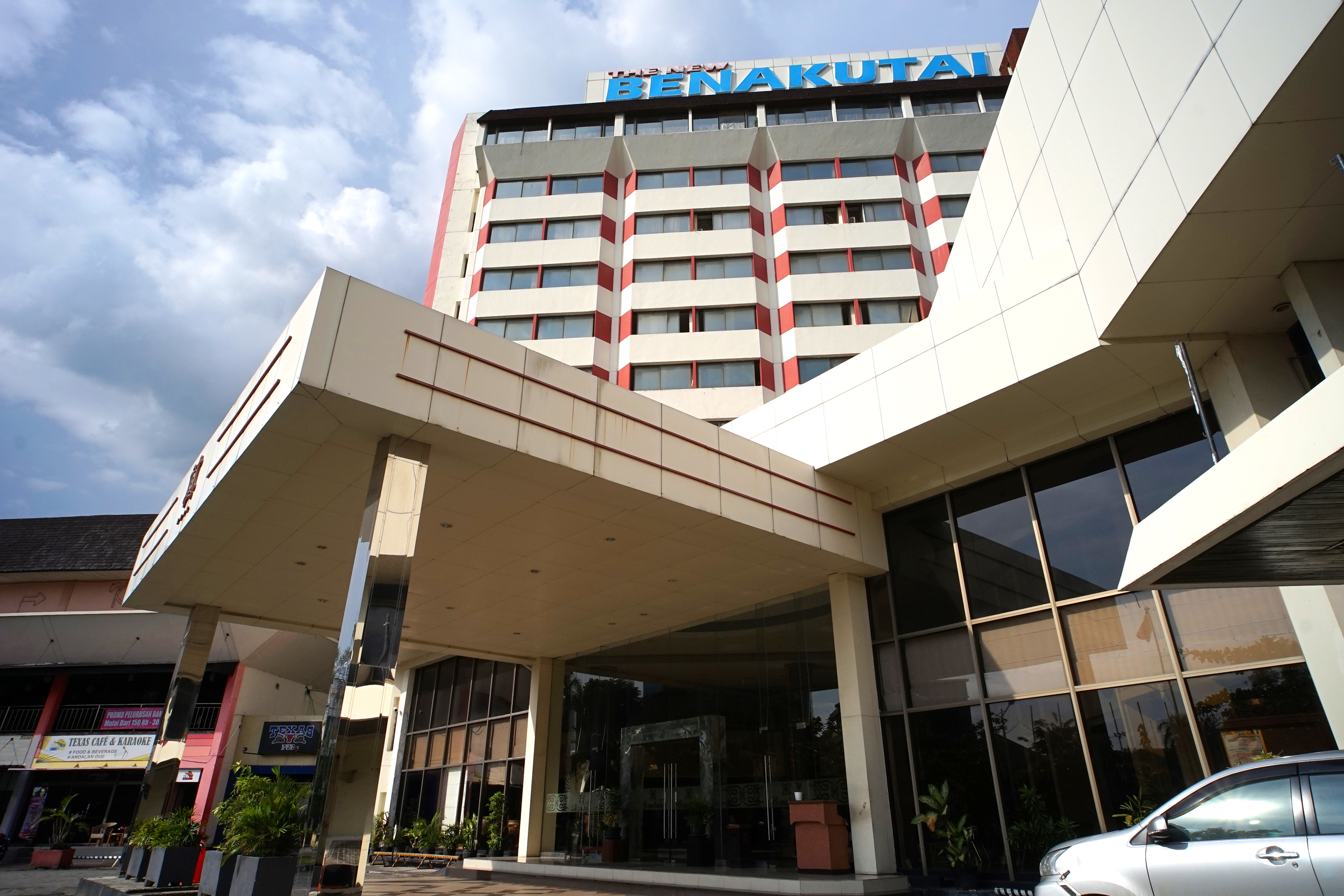 Collection O 1963 Hotel The New Benakutai (ex Capital O 1963 Hotel The New Benakutai) 13/60
