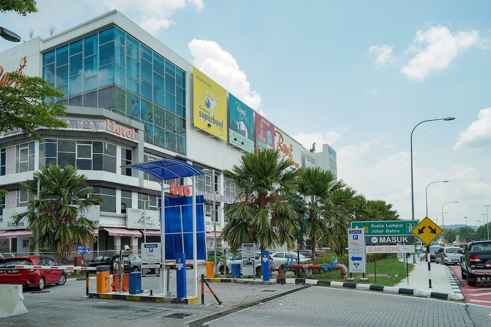 New Bangi Gateway Hotel 40/43