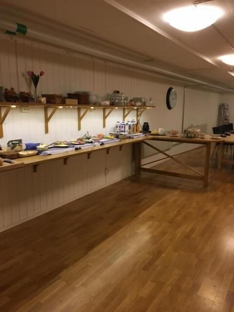 Hotell Hässlö 13/33