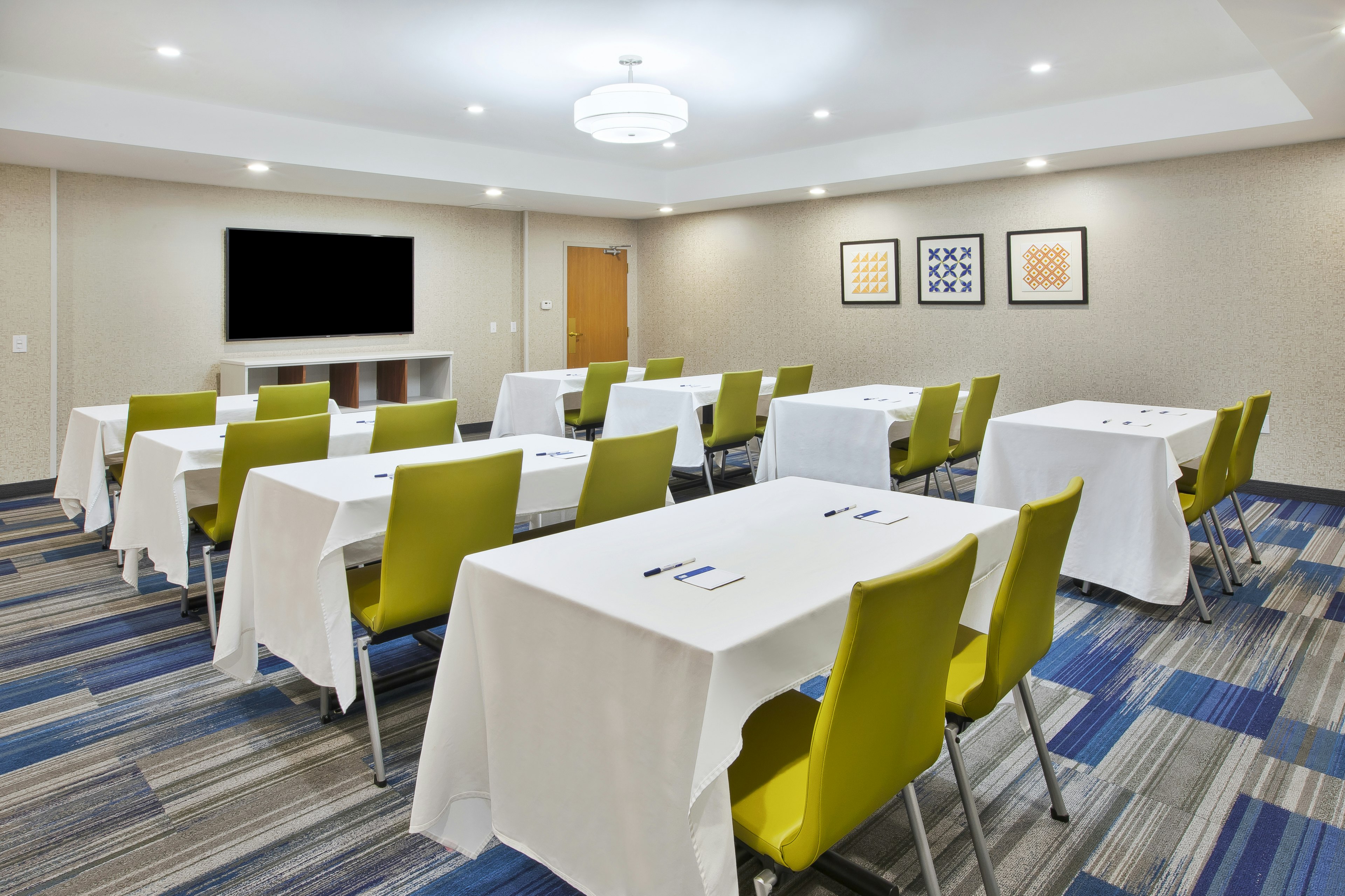 Holiday Inn Express & Suites Rochester-Victor, an IHG Hotel 28/33