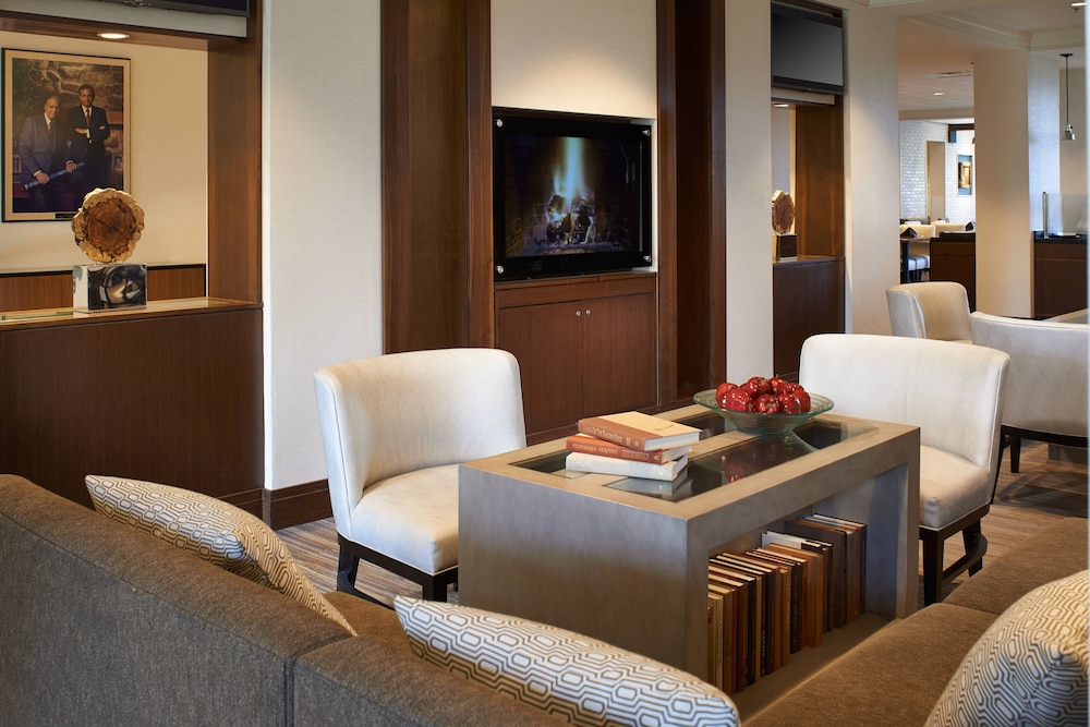 Detroit Metro Airport Marriott 18/47