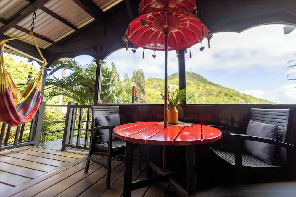 Piton Bungalows 36/50