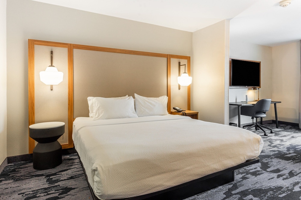 Fairfield Inn Suites Rancho Cordova 4/19