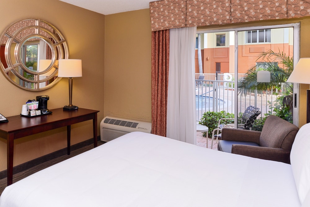 Holiday Inn Express Clearwater East Icot Center 36/78