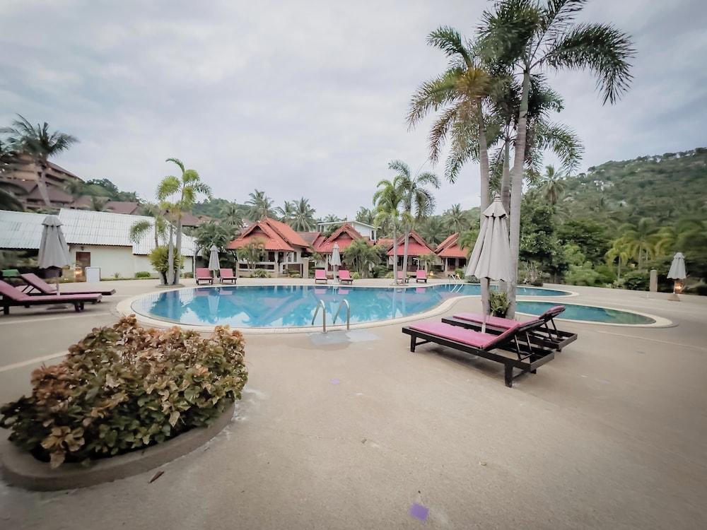 LONG BAY RESORT 34/50
